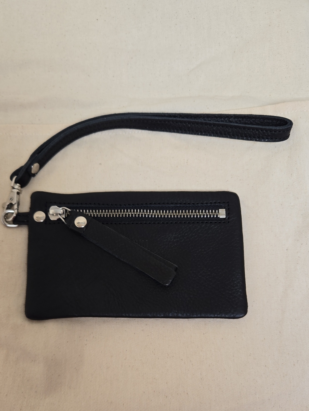 LUMI Black Leather Wristlet Zippered Card Holder